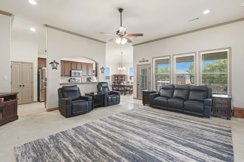 4916 Lakepark Drive Sanger, TX 76266