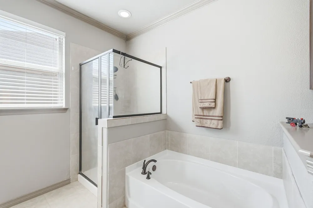 4916 Lakepark Drive Sanger, TX 76266