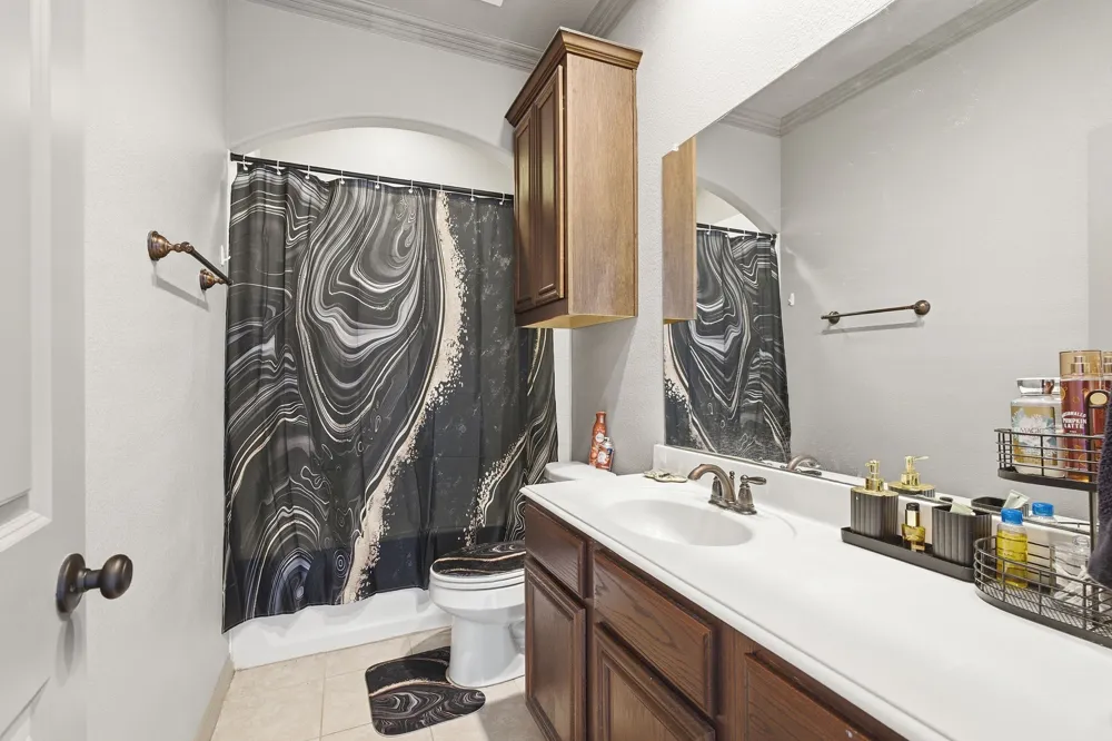 4916 Lakepark Drive Sanger, TX 76266