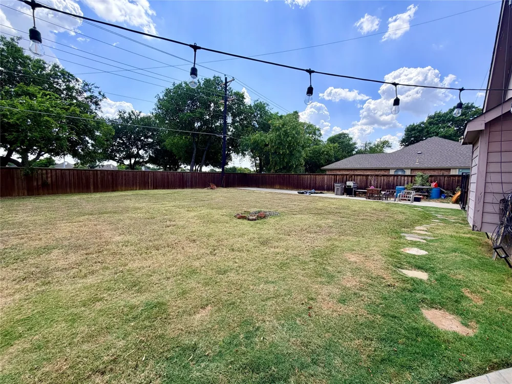 110 Monday Haus Lane Highland Village, TX 75077