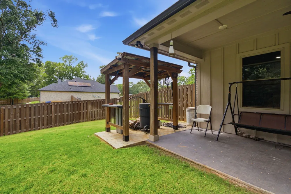 13497 Indian Drive Tyler, TX 75709