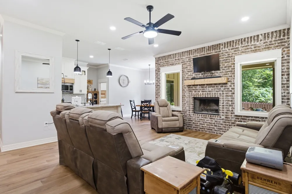 13497 Indian Drive Tyler, TX 75709