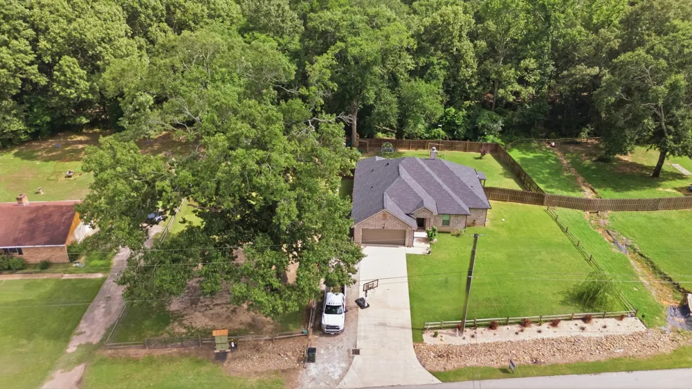 13497 Indian Drive Tyler, TX 75709