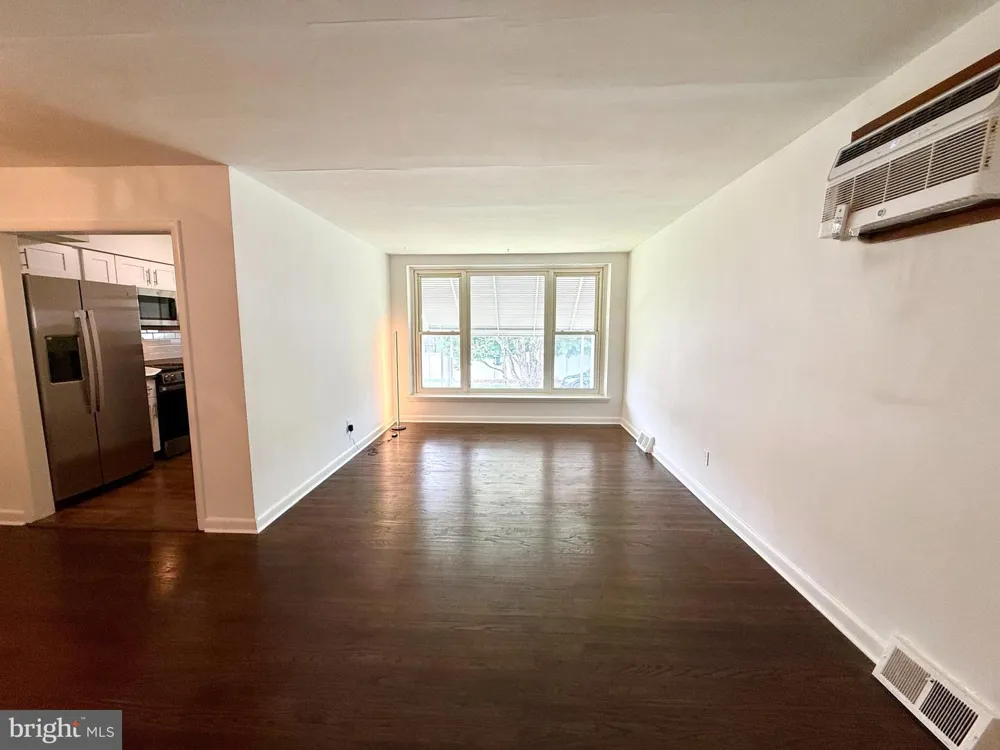 1121 RIPLEY STREET Philadelphia, PA 19111