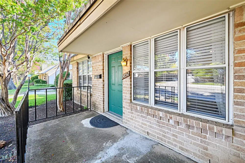 13852 Brookgreen Drive Dallas, TX 75240