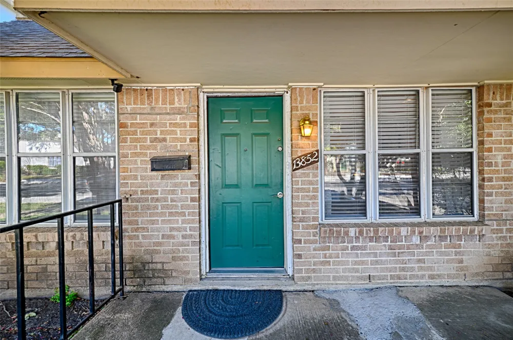 13852 Brookgreen Drive Dallas, TX 75240