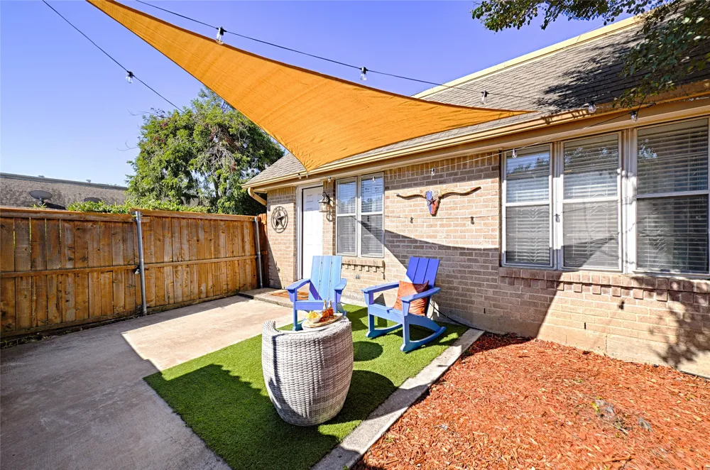13852 Brookgreen Drive Dallas, TX 75240