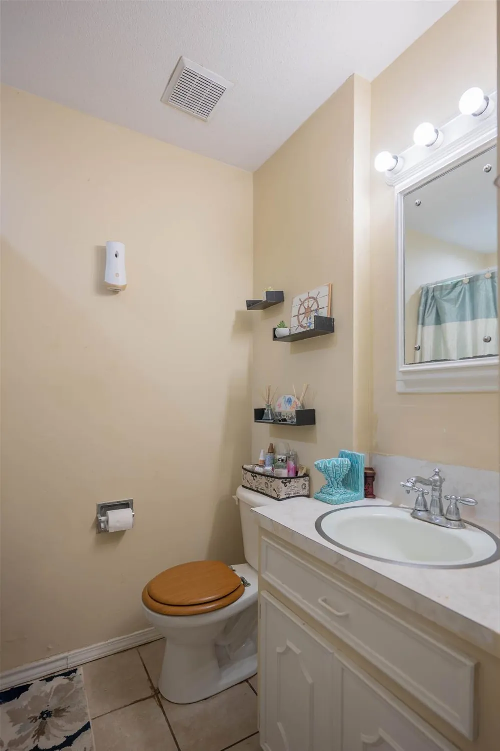 1856 Acacia Circle Freeport, TX 77541