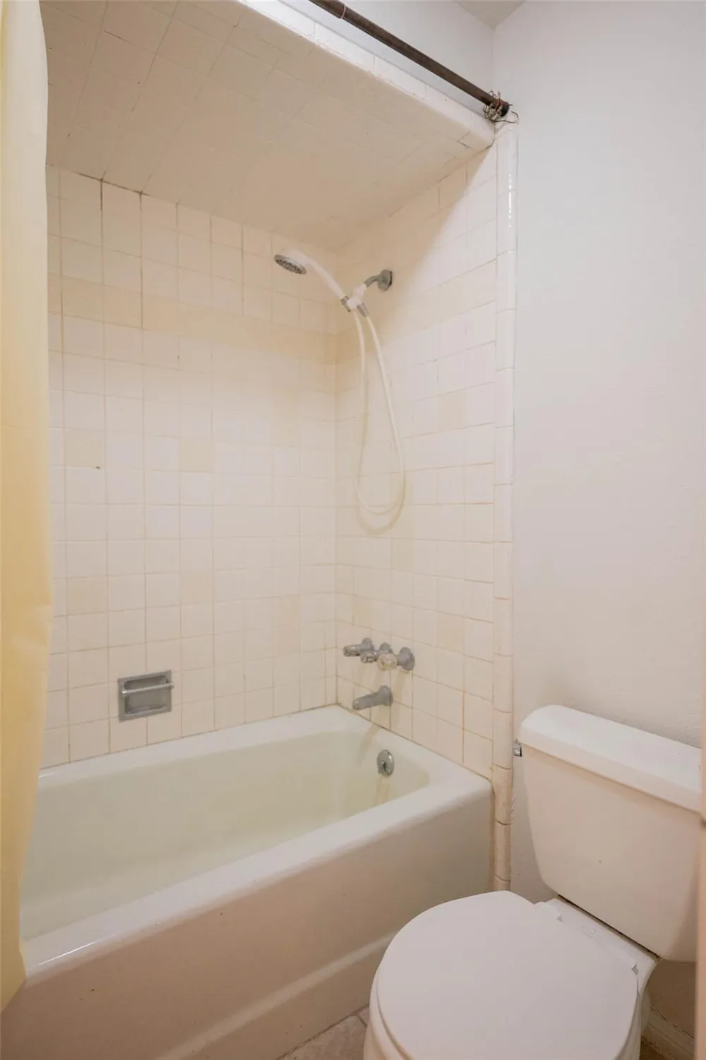 1856 Acacia Circle Freeport, TX 77541