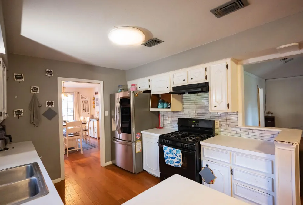 1856 Acacia Circle Freeport, TX 77541