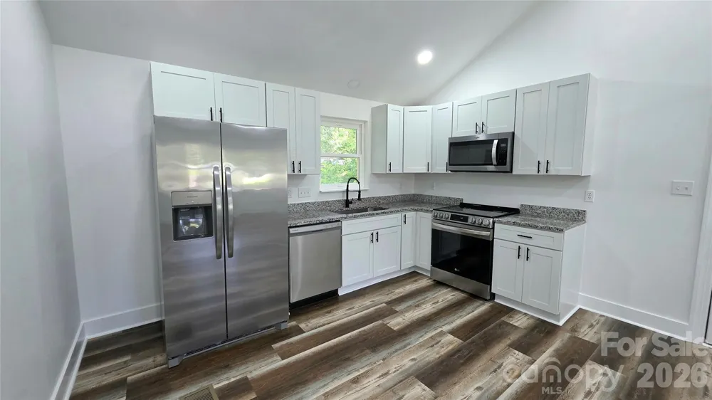 513 E Ohio Avenue Bessemer City, NC 28016
