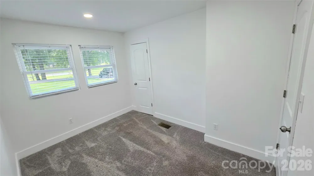 513 E Ohio Avenue Bessemer City, NC 28016