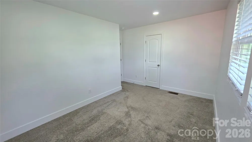 513 E Ohio Avenue Bessemer City, NC 28016
