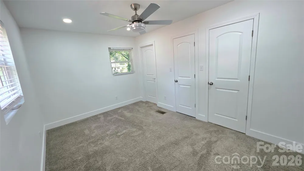 513 E Ohio Avenue Bessemer City, NC 28016
