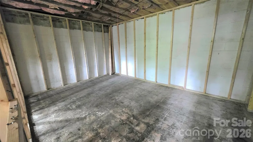 513 E Ohio Avenue Bessemer City, NC 28016