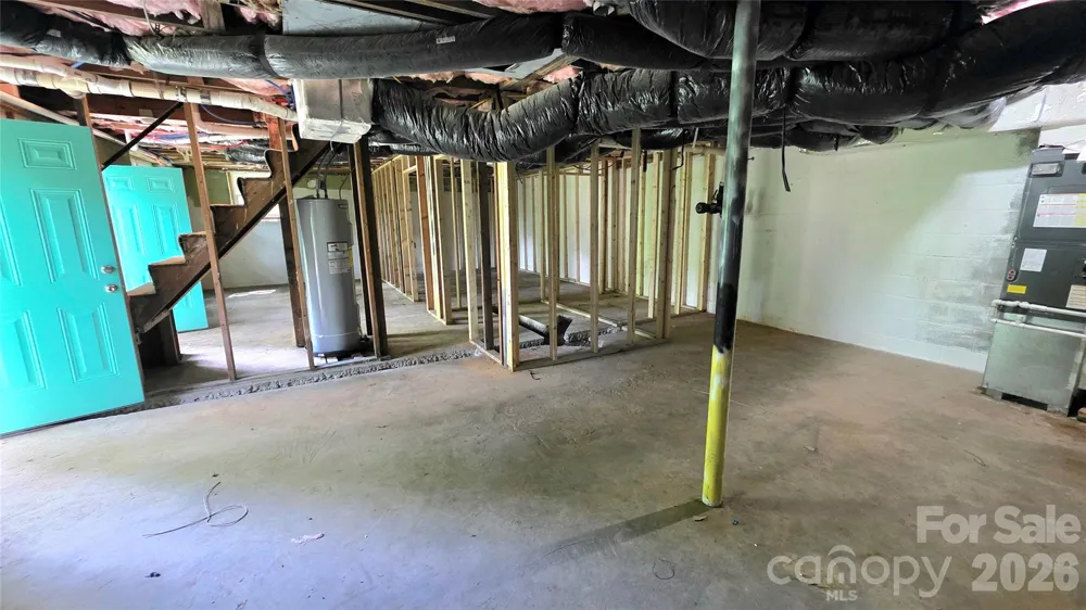 513 E Ohio Avenue Bessemer City, NC 28016