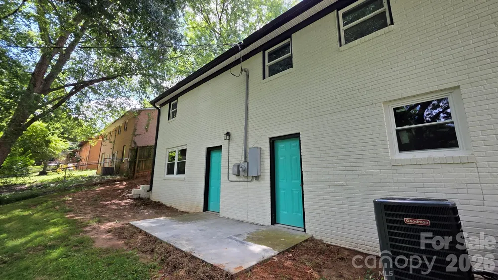 513 E Ohio Avenue Bessemer City, NC 28016