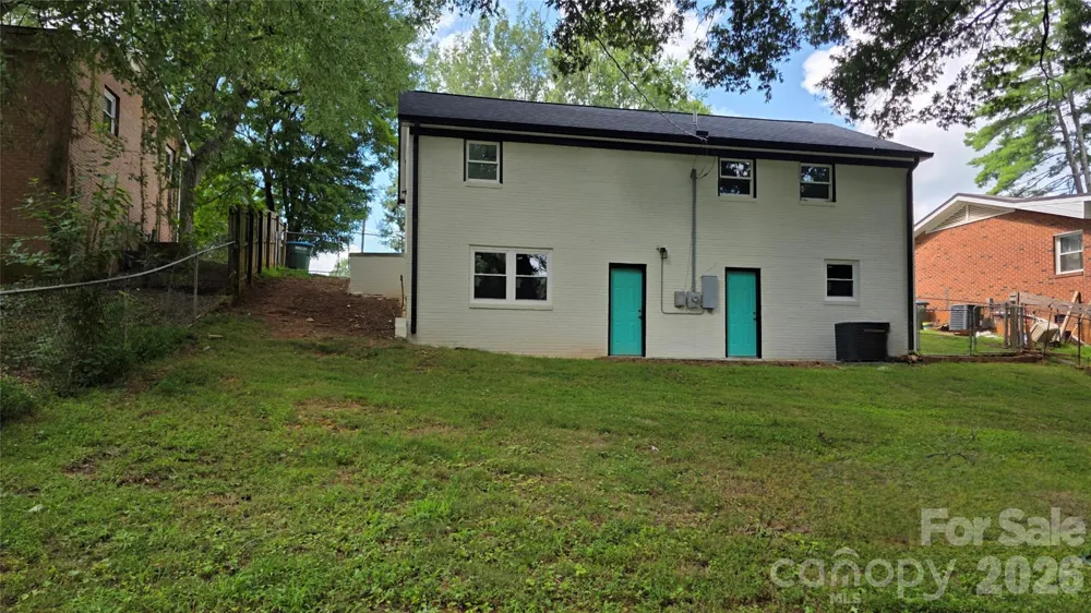 513 E Ohio Avenue Bessemer City, NC 28016