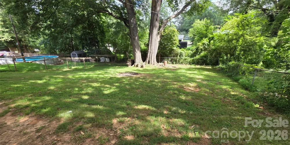 513 E Ohio Avenue Bessemer City, NC 28016