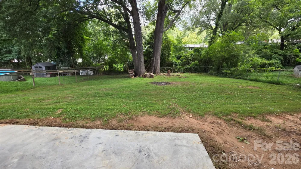 513 E Ohio Avenue Bessemer City, NC 28016