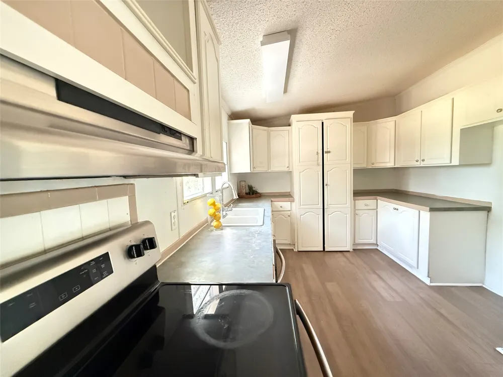 279 Vz County Road 3849 Wills Point, TX 75169
