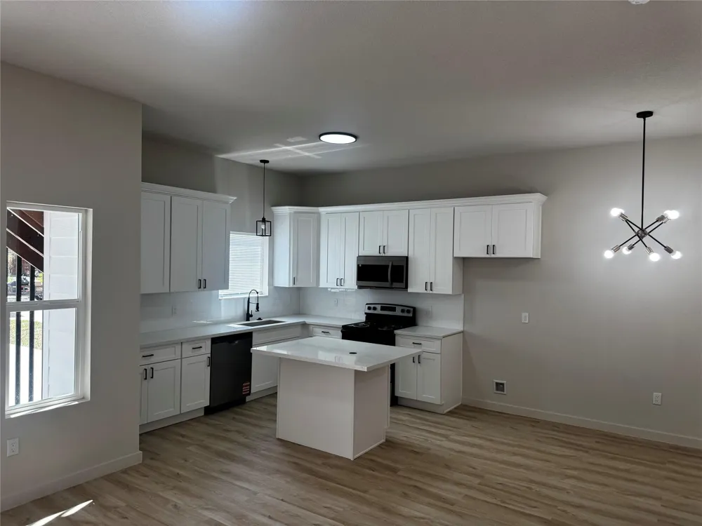 9713 Cargil Houston, TX 77029