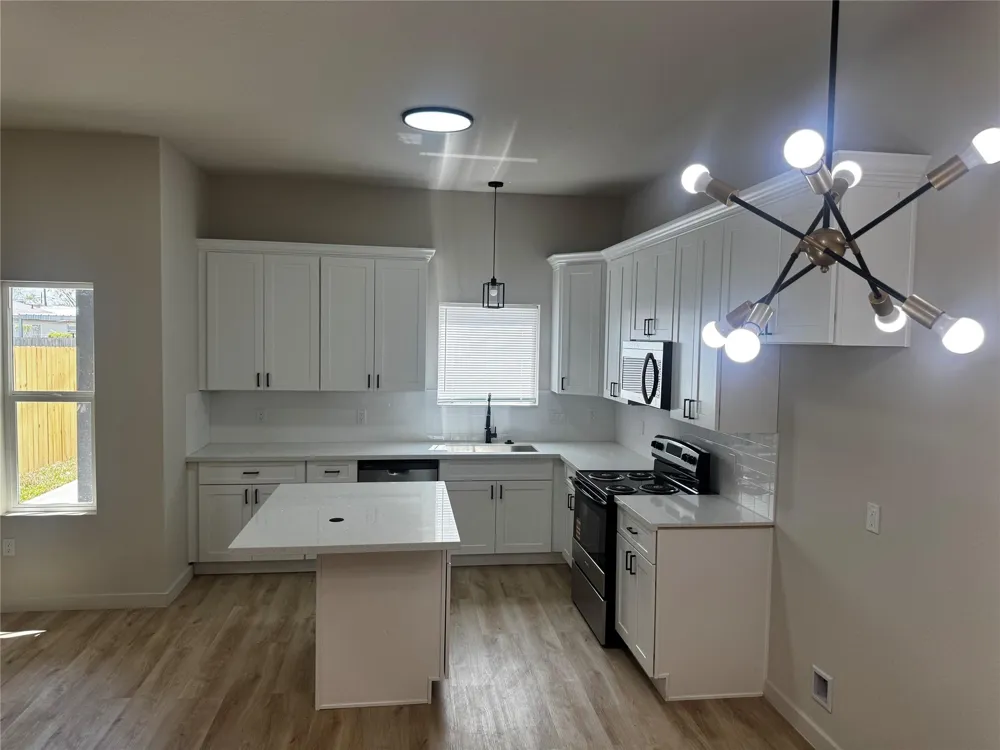 9713 Cargil Houston, TX 77029