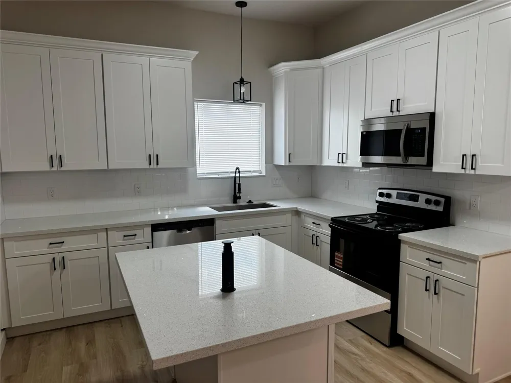 9713 Cargil Houston, TX 77029