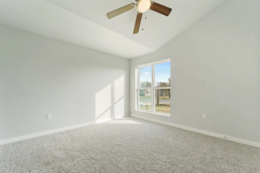 11915 Carson Balch Springs, TX 75180