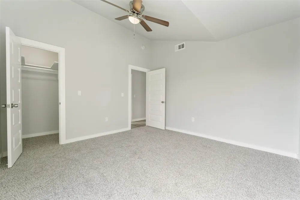 11915 Carson Balch Springs, TX 75180