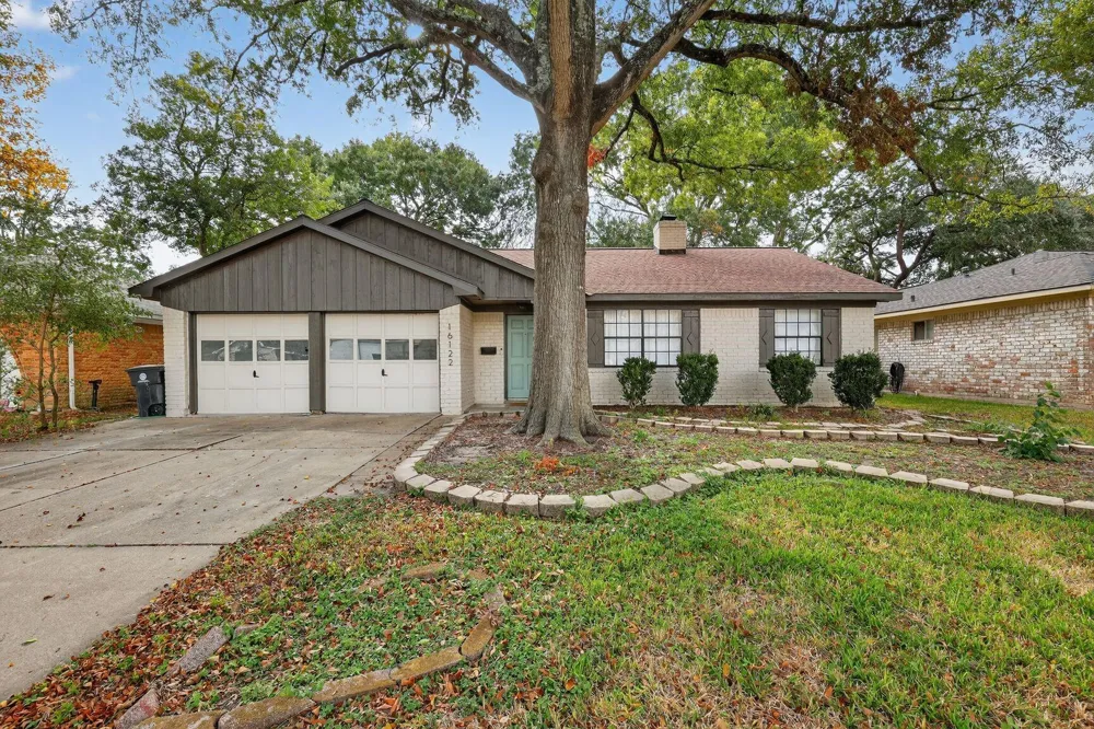 16122 Rill Lane Houston, TX 77062