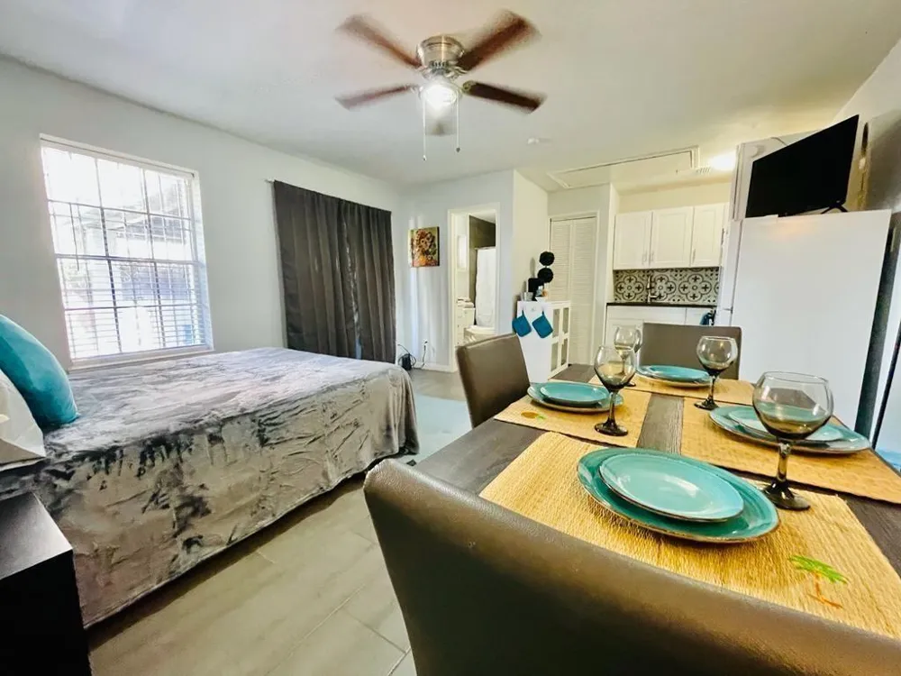 5908 Kiam Street Houston, TX 77007