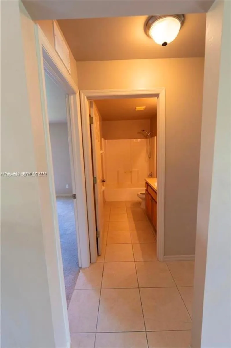 4129 NE 19TH PL Cape Coral, FL 33909