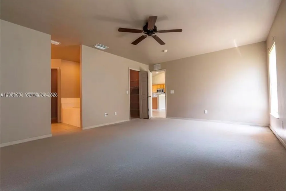 4129 NE 19TH PL Cape Coral, FL 33909