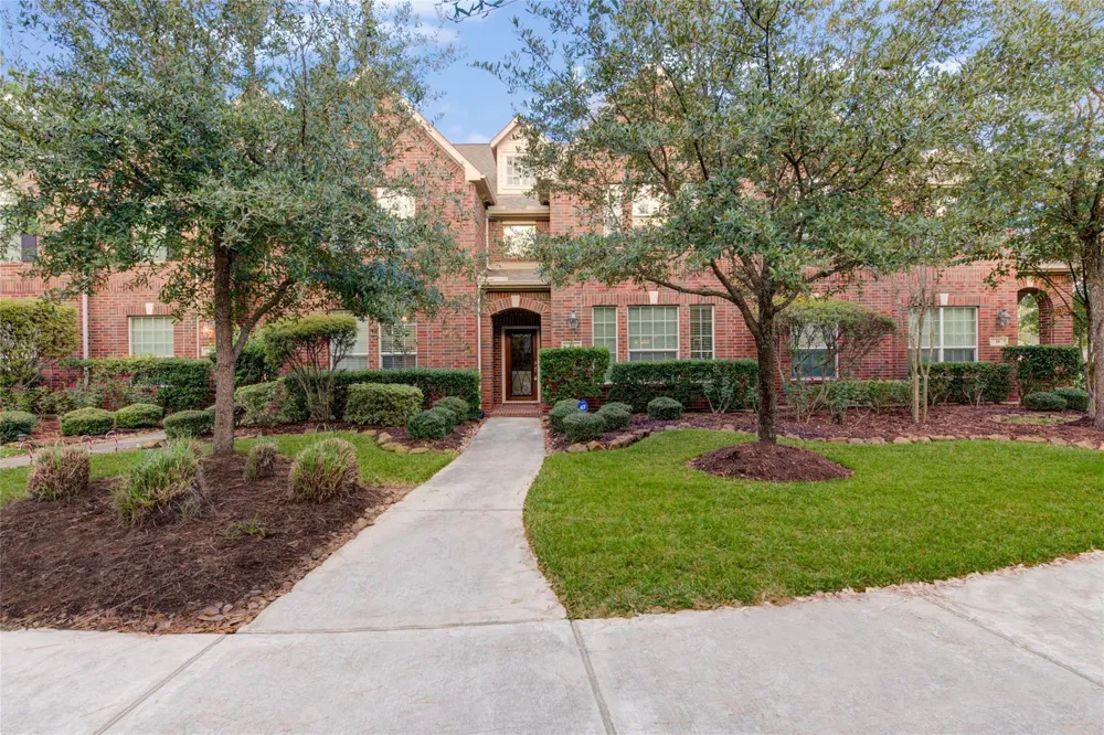 22 Bettina Lane The Woodlands, TX 77382