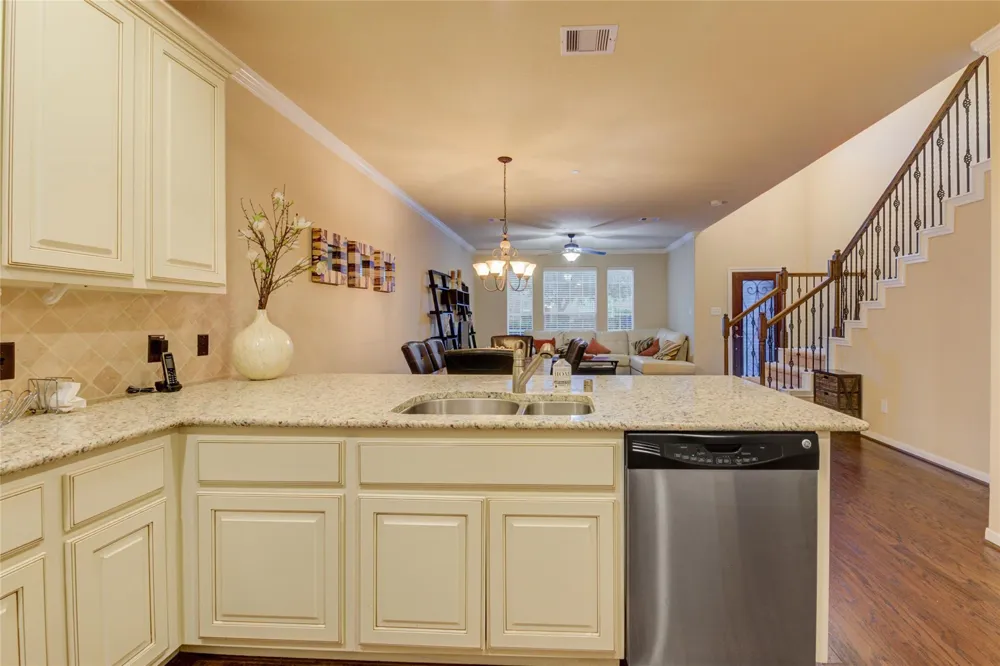 22 Bettina Lane The Woodlands, TX 77382