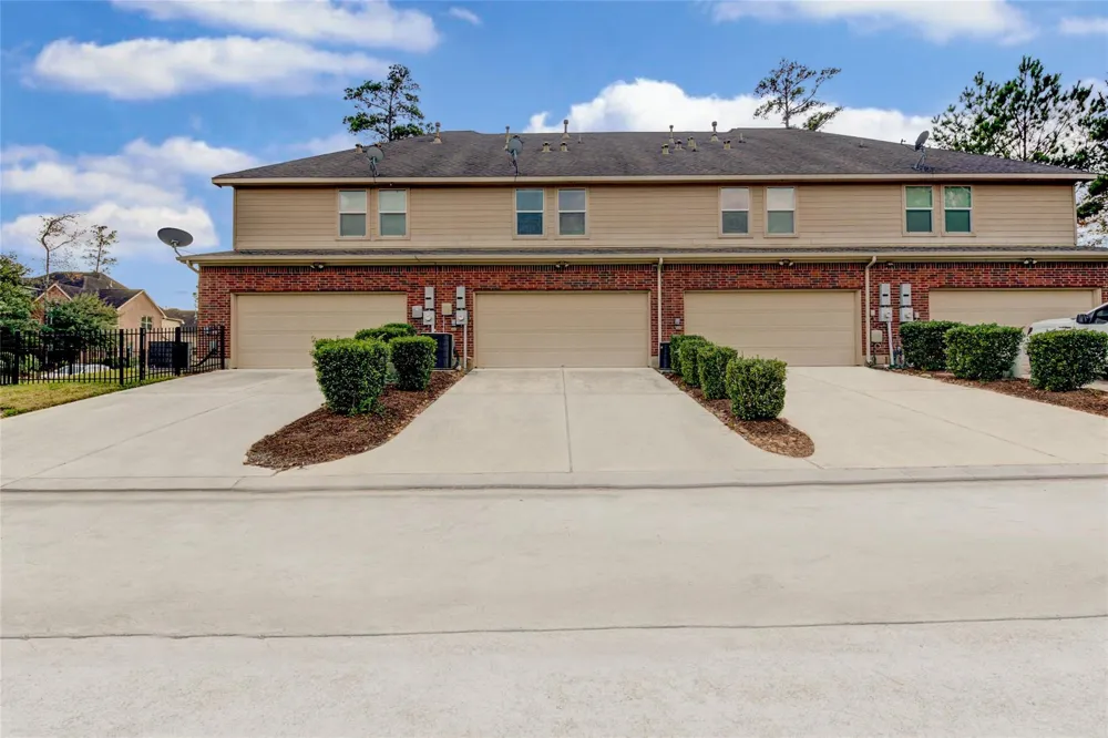 22 Bettina Lane The Woodlands, TX 77382