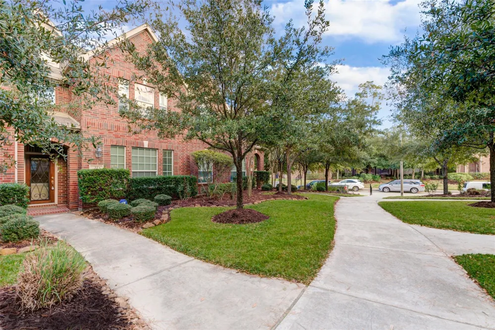 22 Bettina Lane The Woodlands, TX 77382
