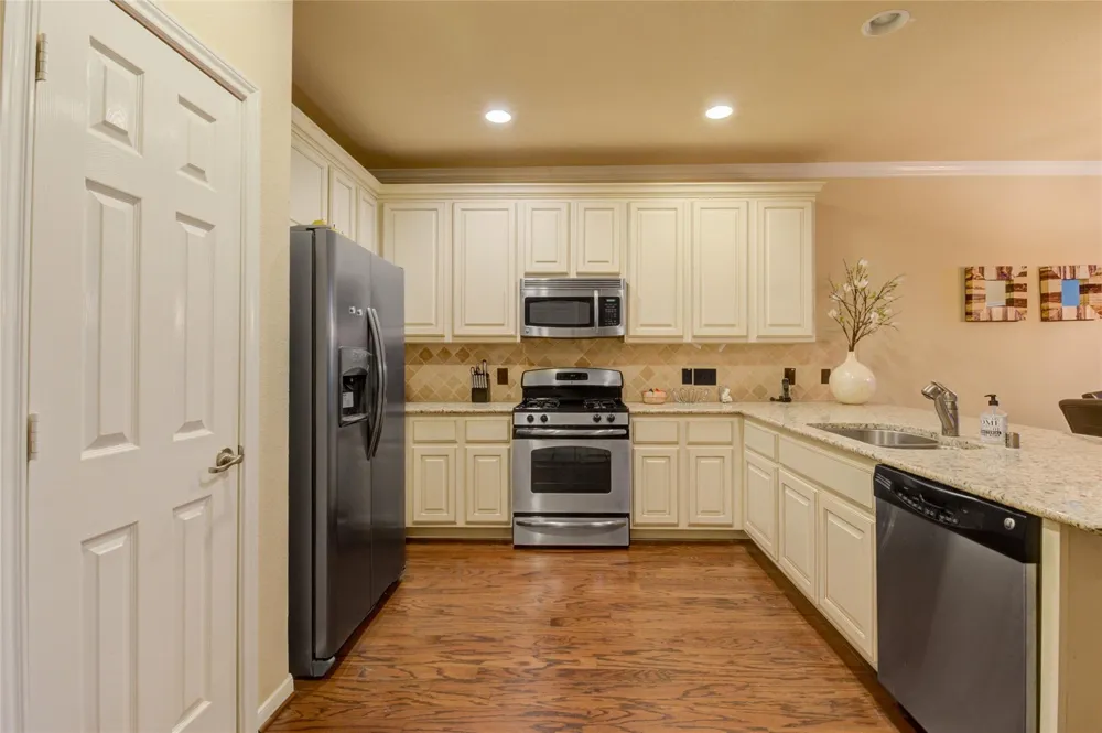 22 Bettina Lane The Woodlands, TX 77382