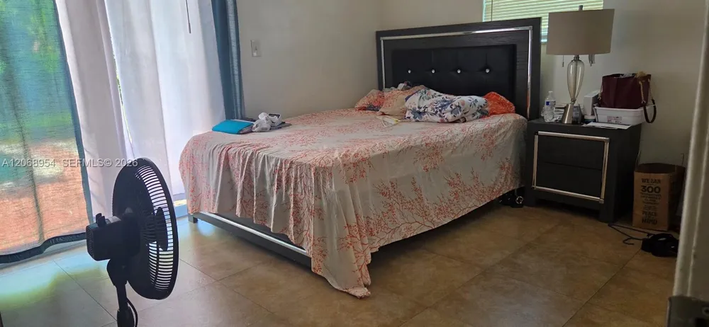 601 W Sample Rd Deerfield Beach, FL 33064