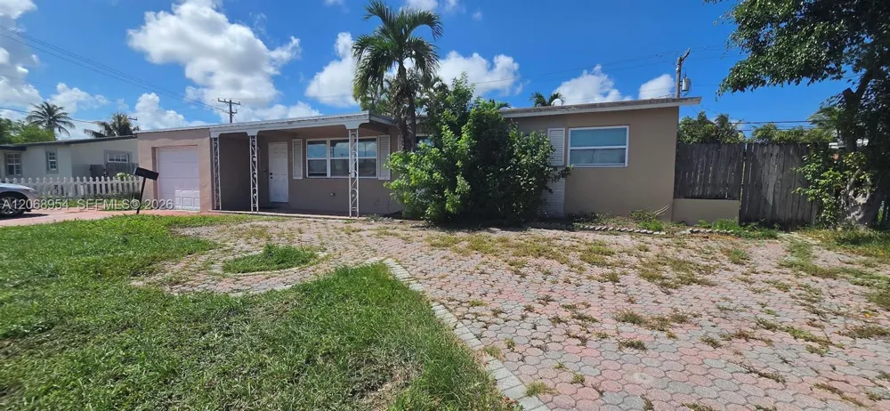 601 W Sample Rd Deerfield Beach, FL 33064