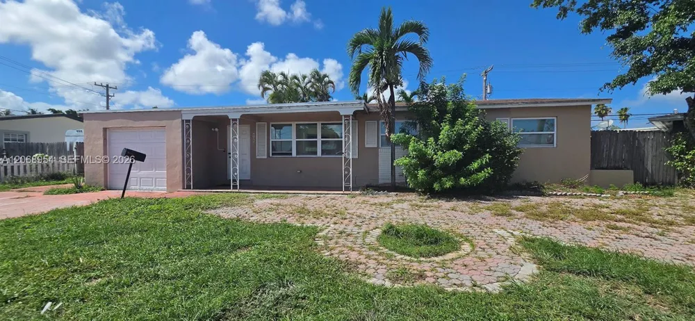 601 W Sample Rd Deerfield Beach, FL 33064