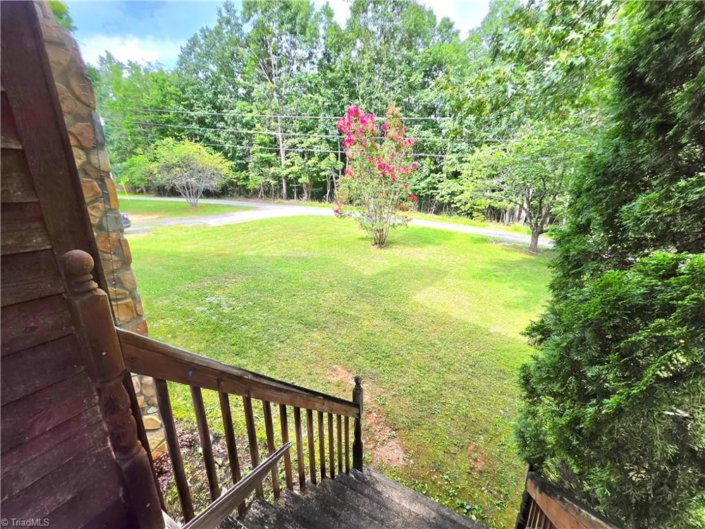 179 Caseys Crossing Trail Lowgap, NC 27024