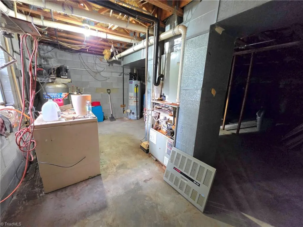 179 Caseys Crossing Trail Lowgap, NC 27024