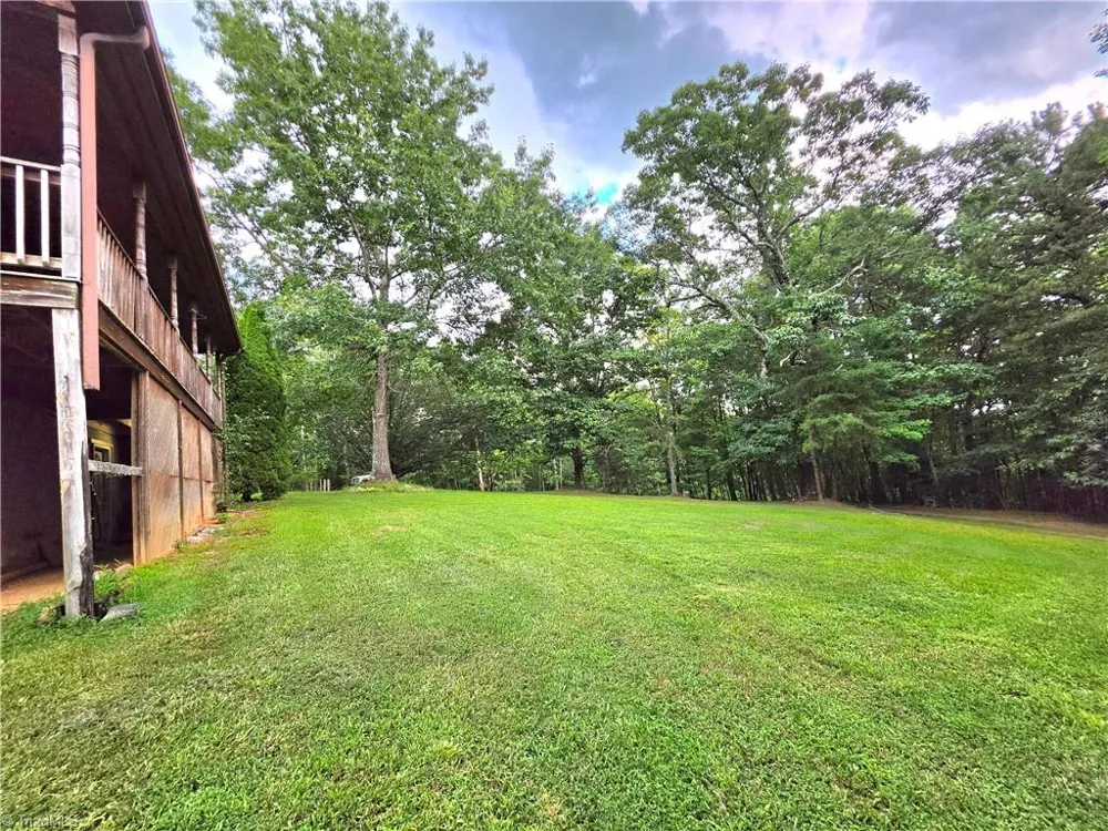 179 Caseys Crossing Trail Lowgap, NC 27024