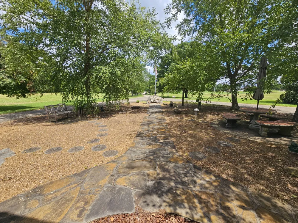20 Riverbend Ln Carthage, TN 37030