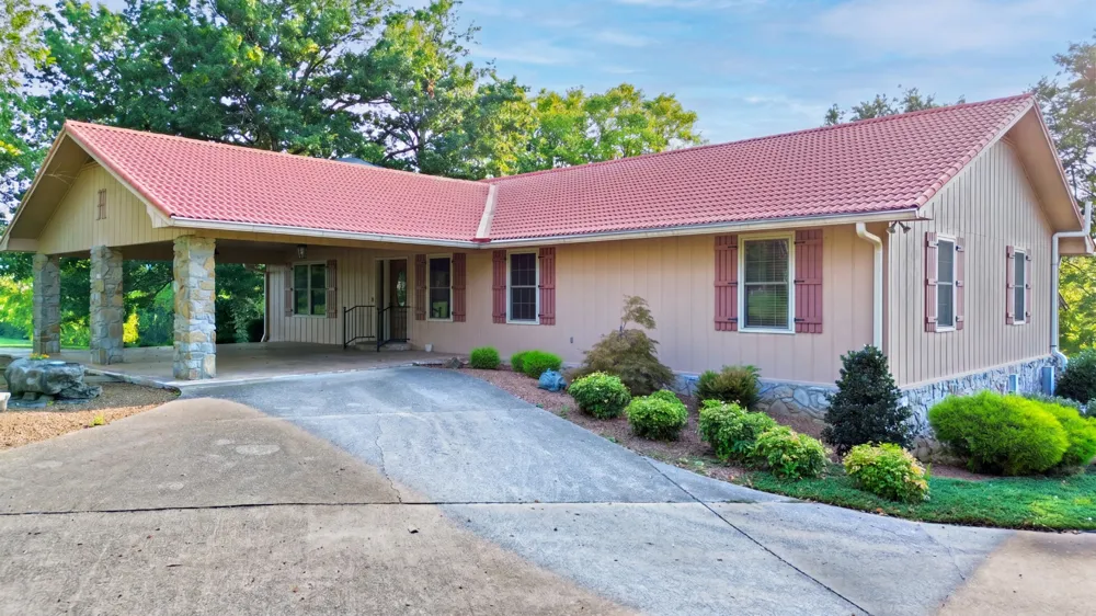 20 Riverbend Ln Carthage, TN 37030