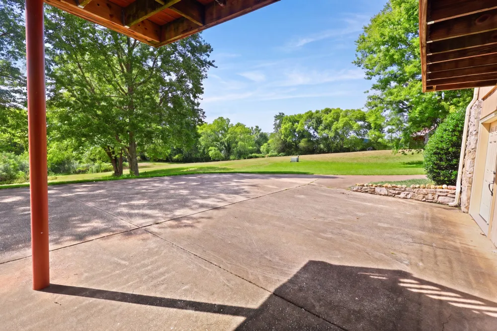20 Riverbend Ln Carthage, TN 37030