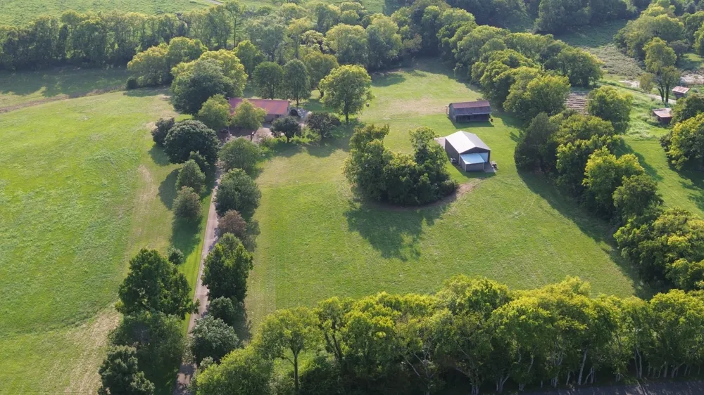 20 Riverbend Ln Carthage, TN 37030