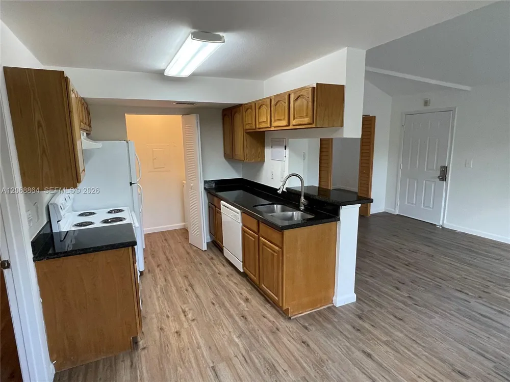 8739 NW 39th St #8739 Sunrise, FL 33351